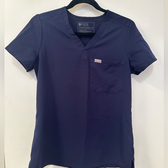 Figs Navy Technical Scrubs (Zomara Pant, Catarina Top) - Picture 8 of 10